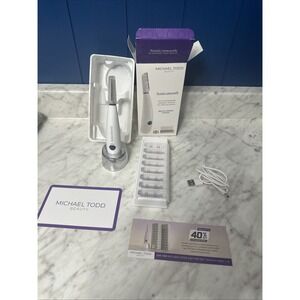 MICHAEL TODD Beauty - Sonicsmooth 2-in-1 Dermaplaning System - Pre Owned